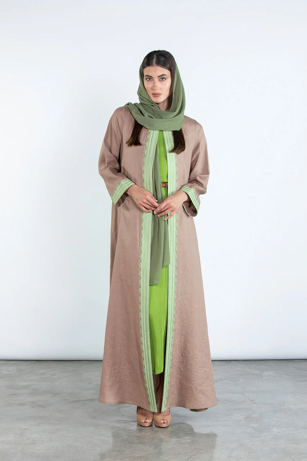 SM2512-LIGHT BROWN MODERN ELEGANCE LINEN ABAYA
