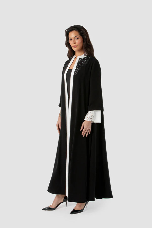 SM2520 – THE ARTISANAL CONTRAST FLARED ABAYA