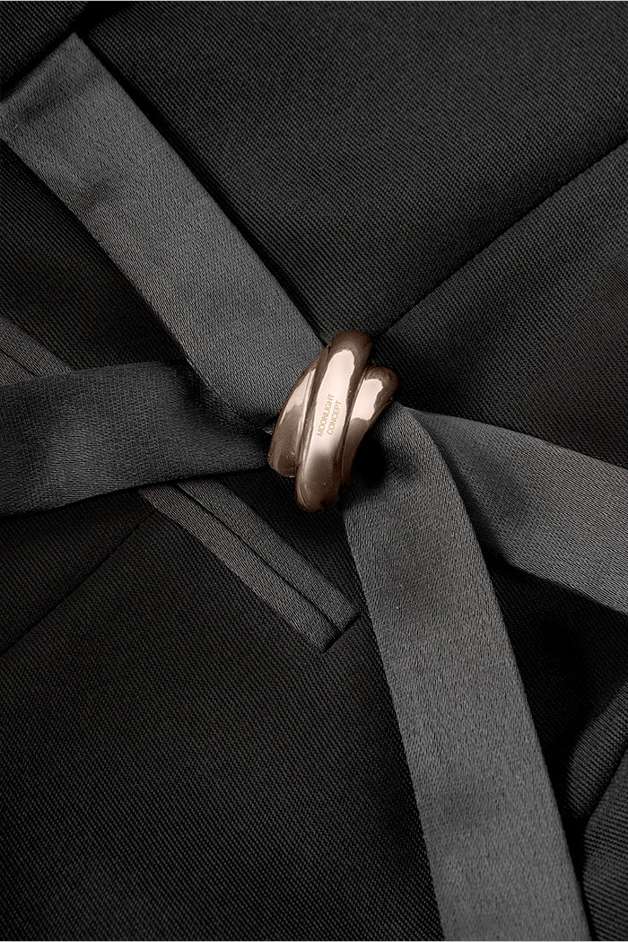 SCULPTED WAVE BROOCH -A2603