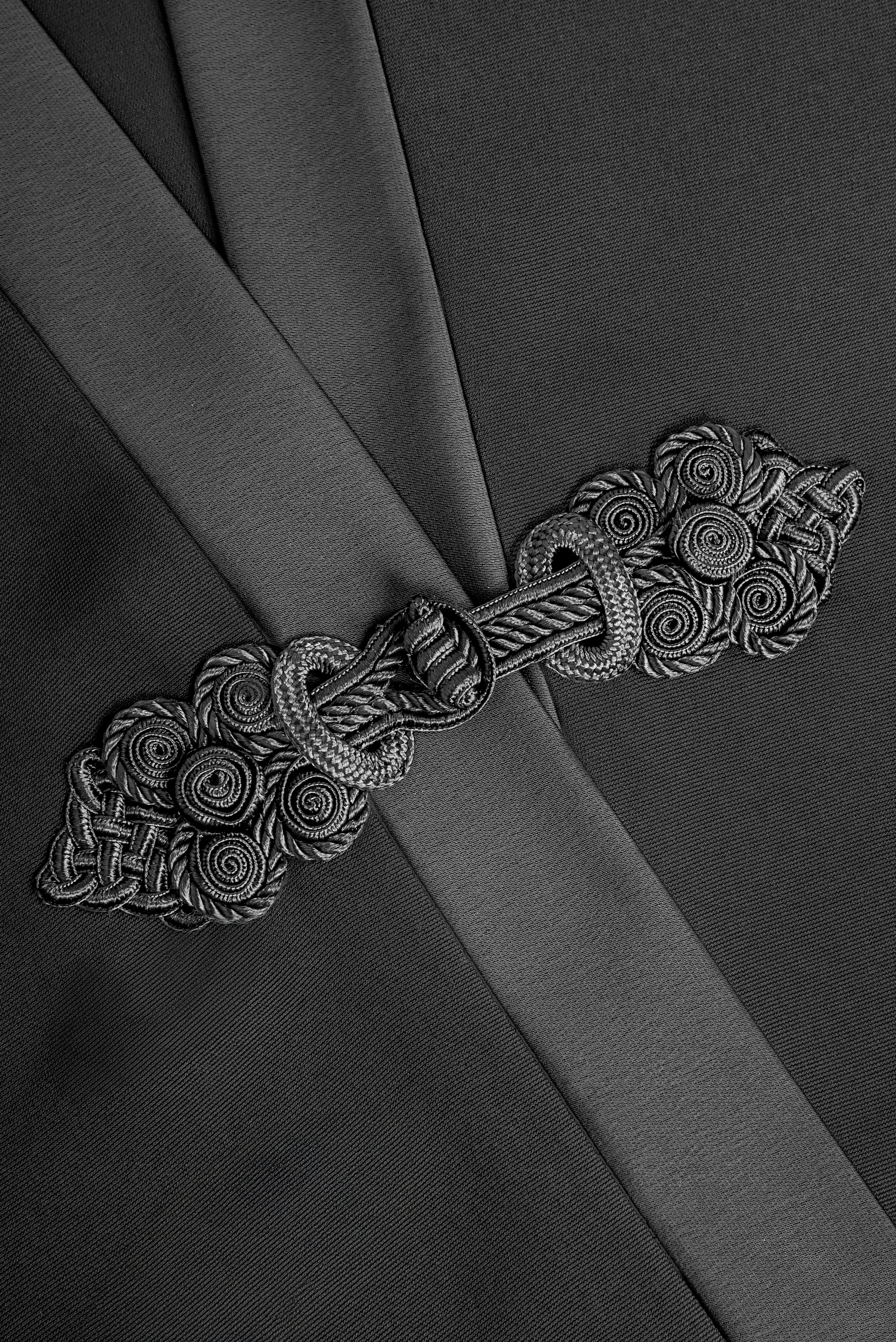 SM2636   INSIGNIA  ABAYA