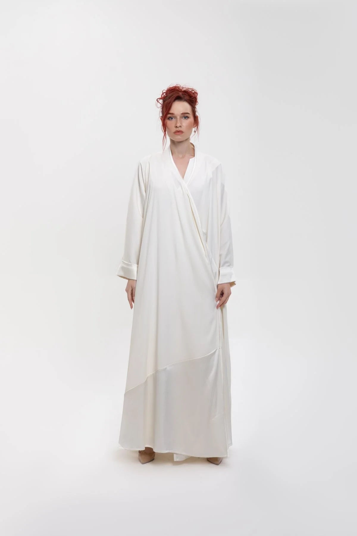 SM2407-OFF WHITE MAJESTIC HARMONY KIMONO ABAYA